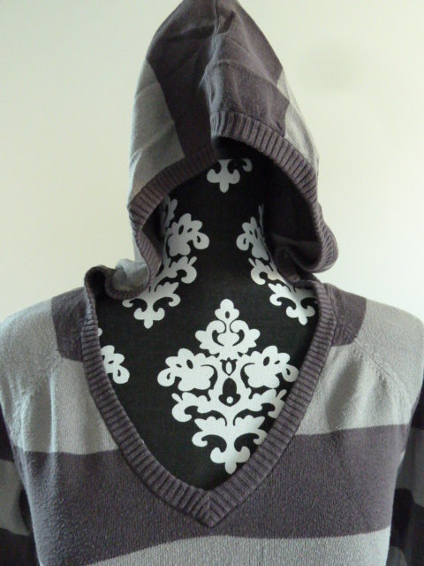 Fishbone, gestreift, Kapuzen Pulli - Größe 34 / 36 / 38