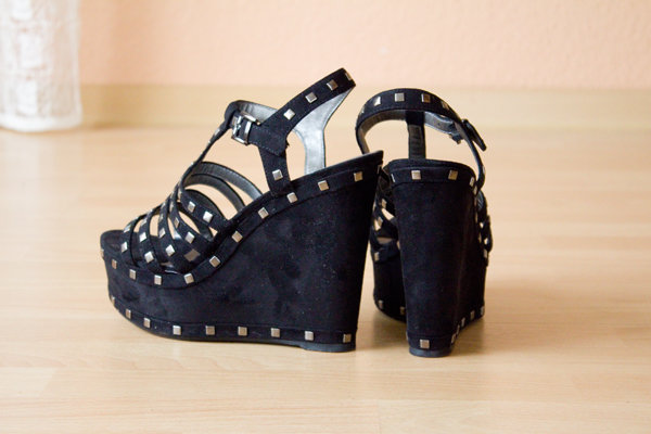 Sandalen Wedges mit Nieten
