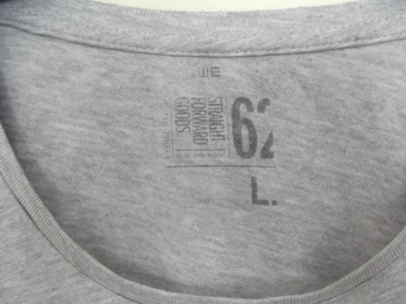 Sehr schönes kurzarm Shirt von WE