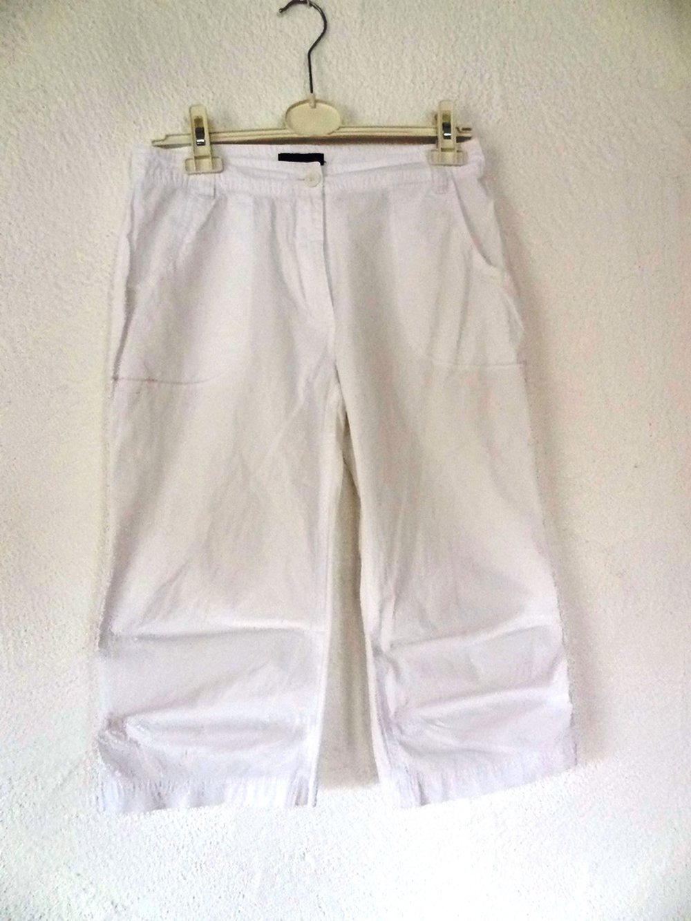 Leichte 3/4 Hose in weiß