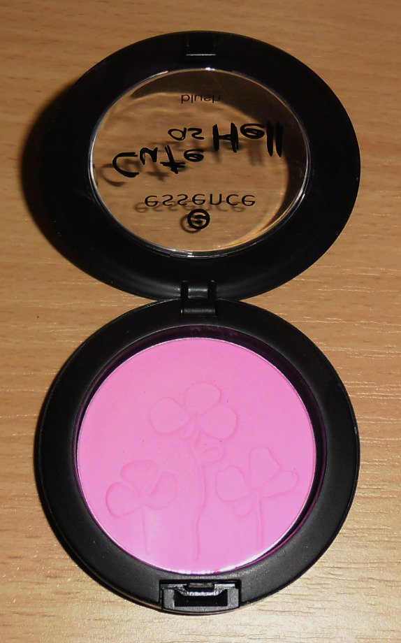 essence Blush 01 Wawawawooo *Cute as Hell*