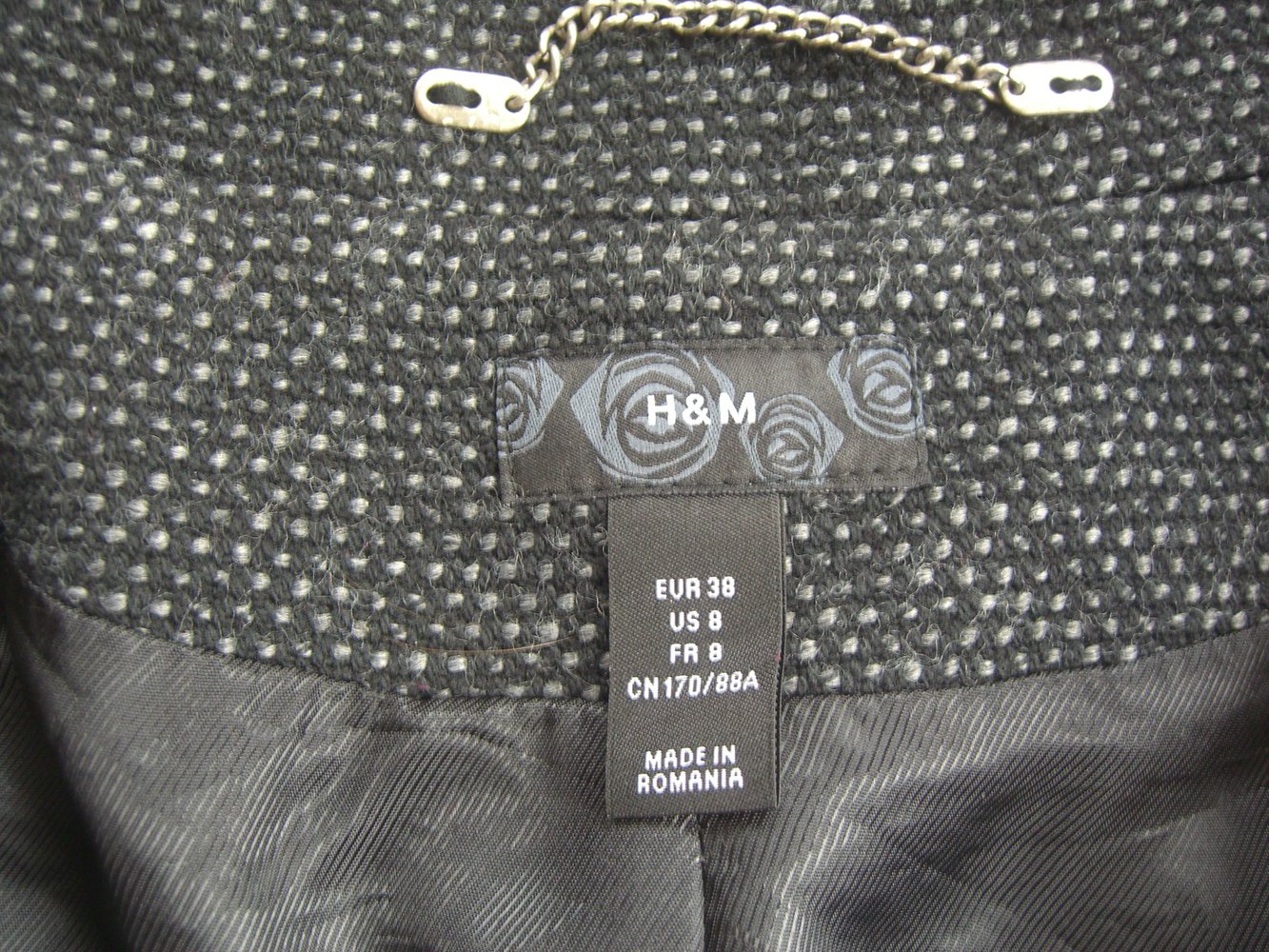 Schwarz grau melierter Kurzmantel