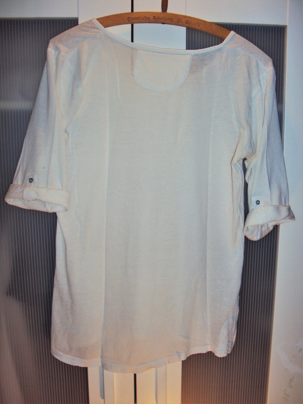 Weißes Shirt von Only mit Knopfleiste
