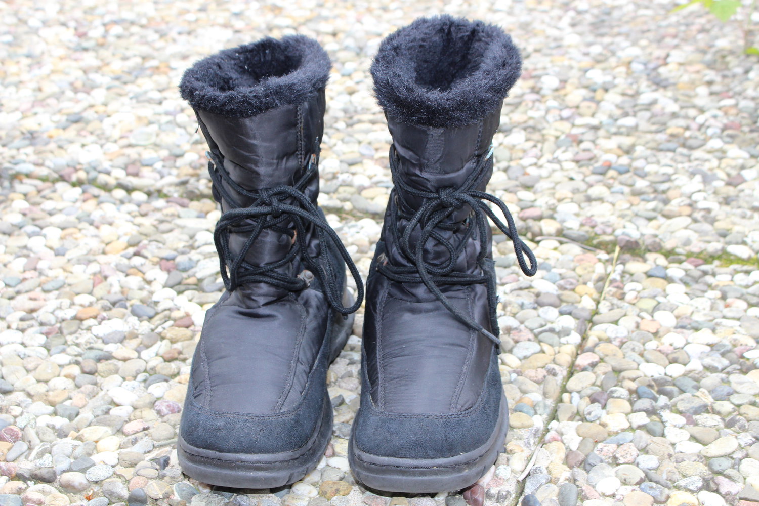 schwarze Winterstiefel, willow tex