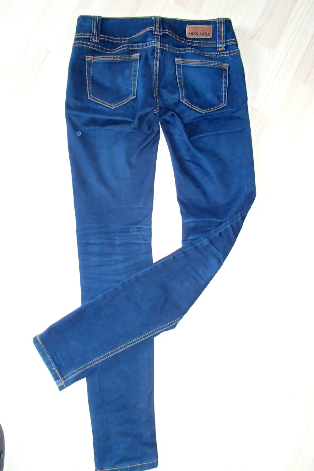 Königsblaue Chinohose