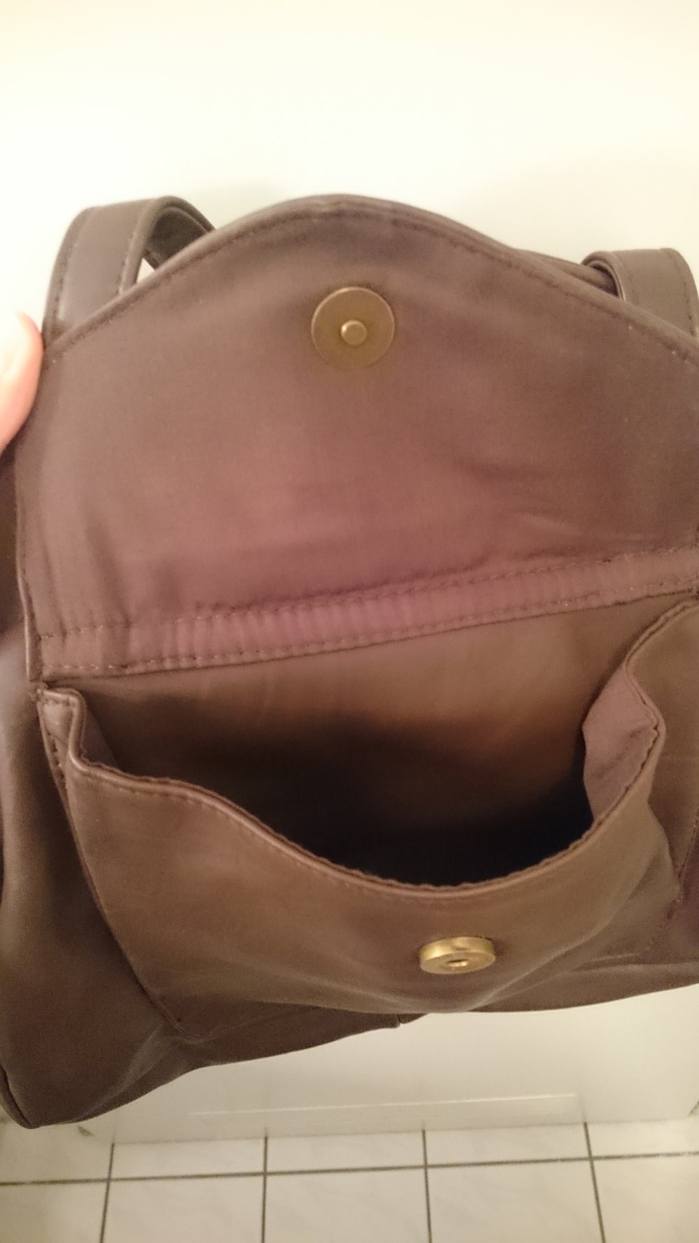 Kleine braune Handtasche