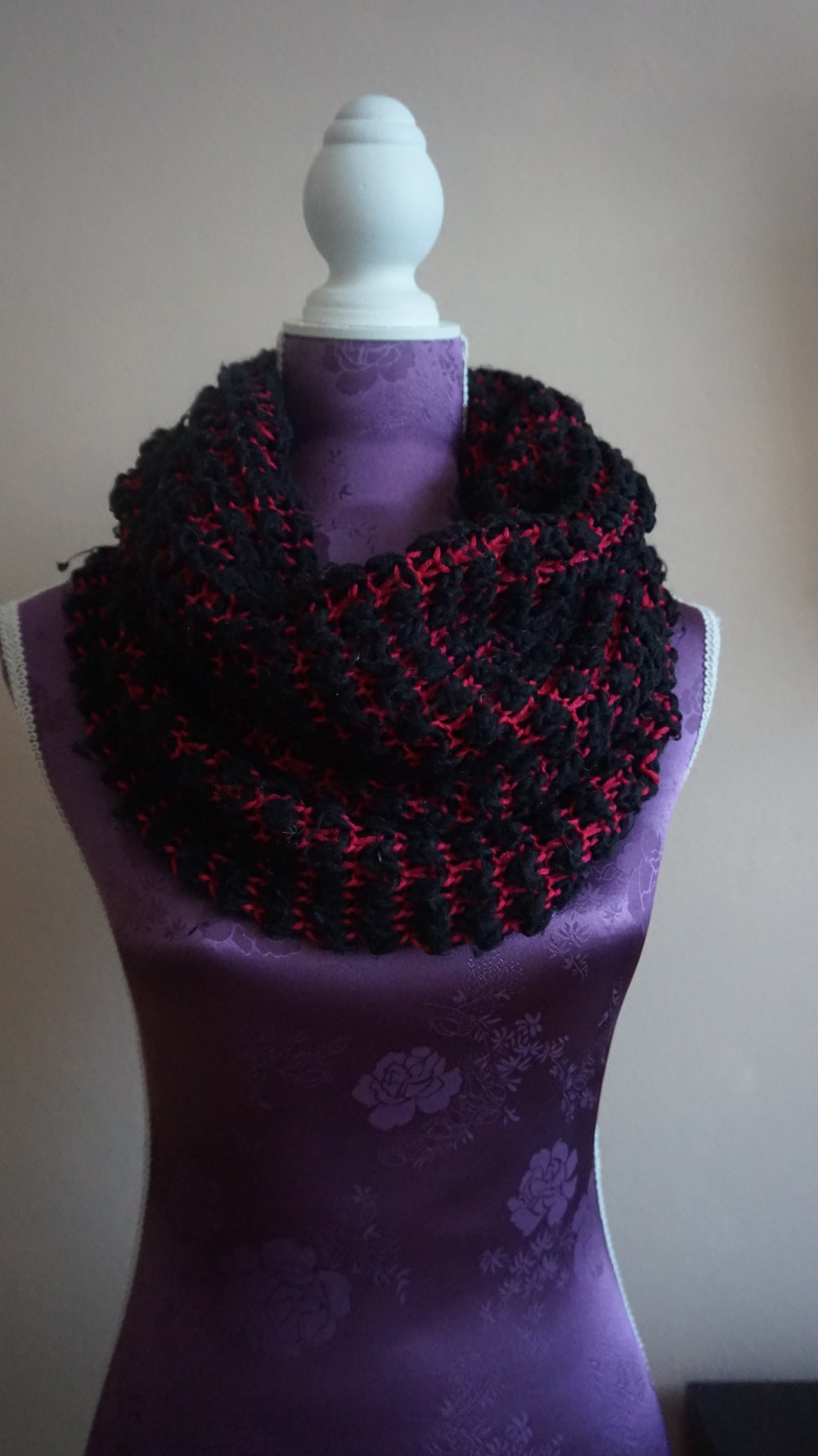 pink/schwarzer LOOP WARM, Strick