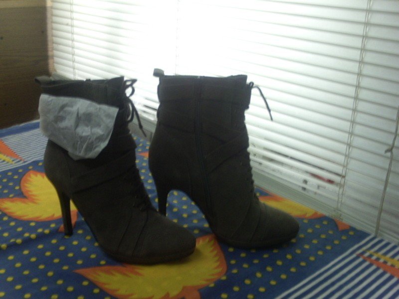 *** NEU ~ High Heels ~ Stiefellette ***