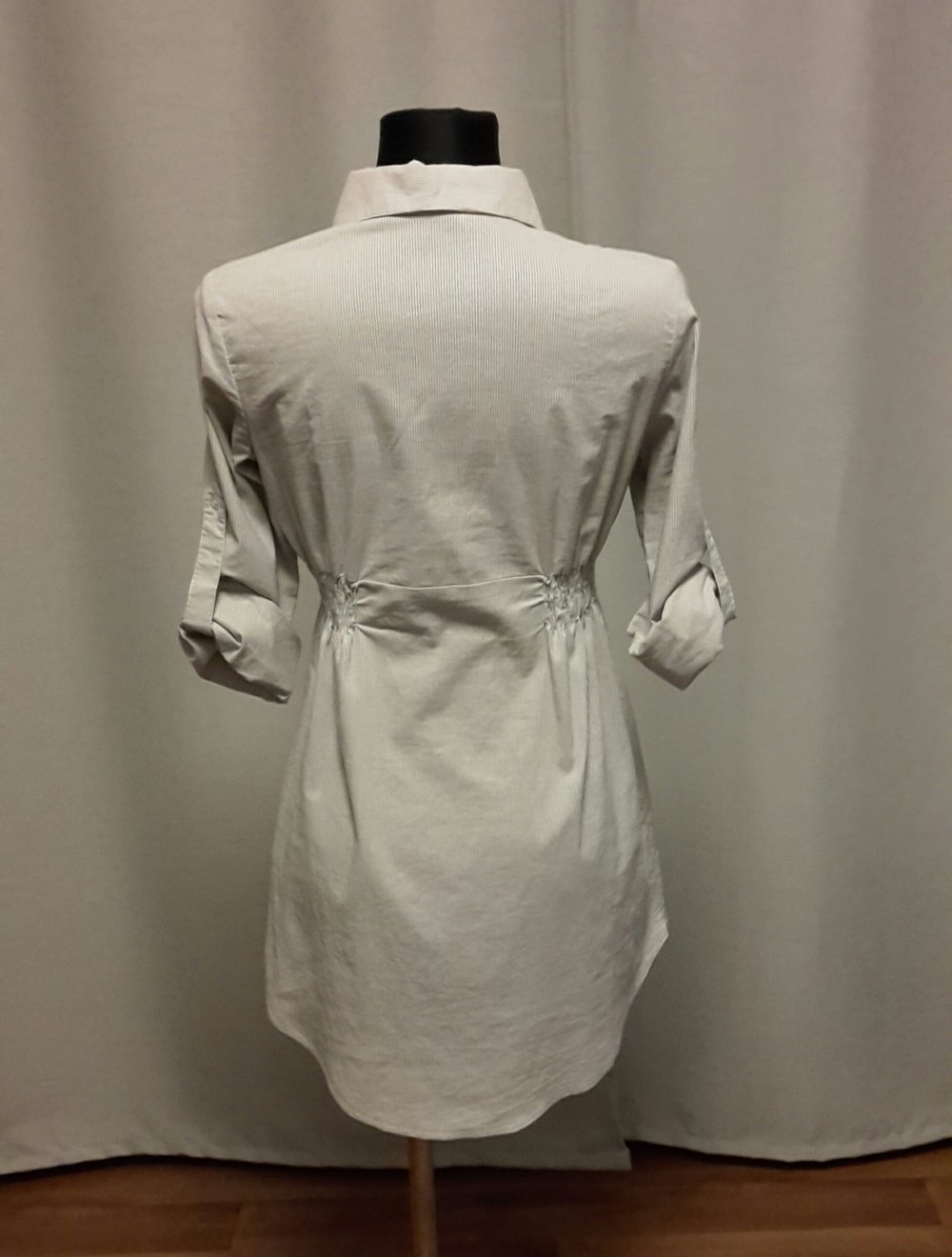 lange Bluse mit Nadelstreifen