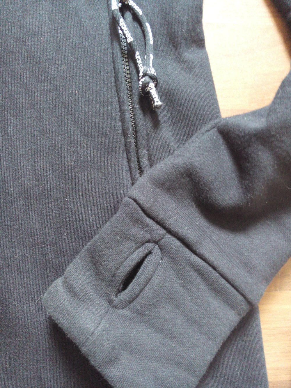 Bench Mantel Sweatmantel schwarz Gr.S