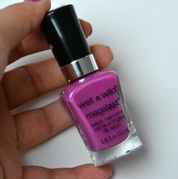 Wet N Wild megalast Nagellack berry lila violet 208B 