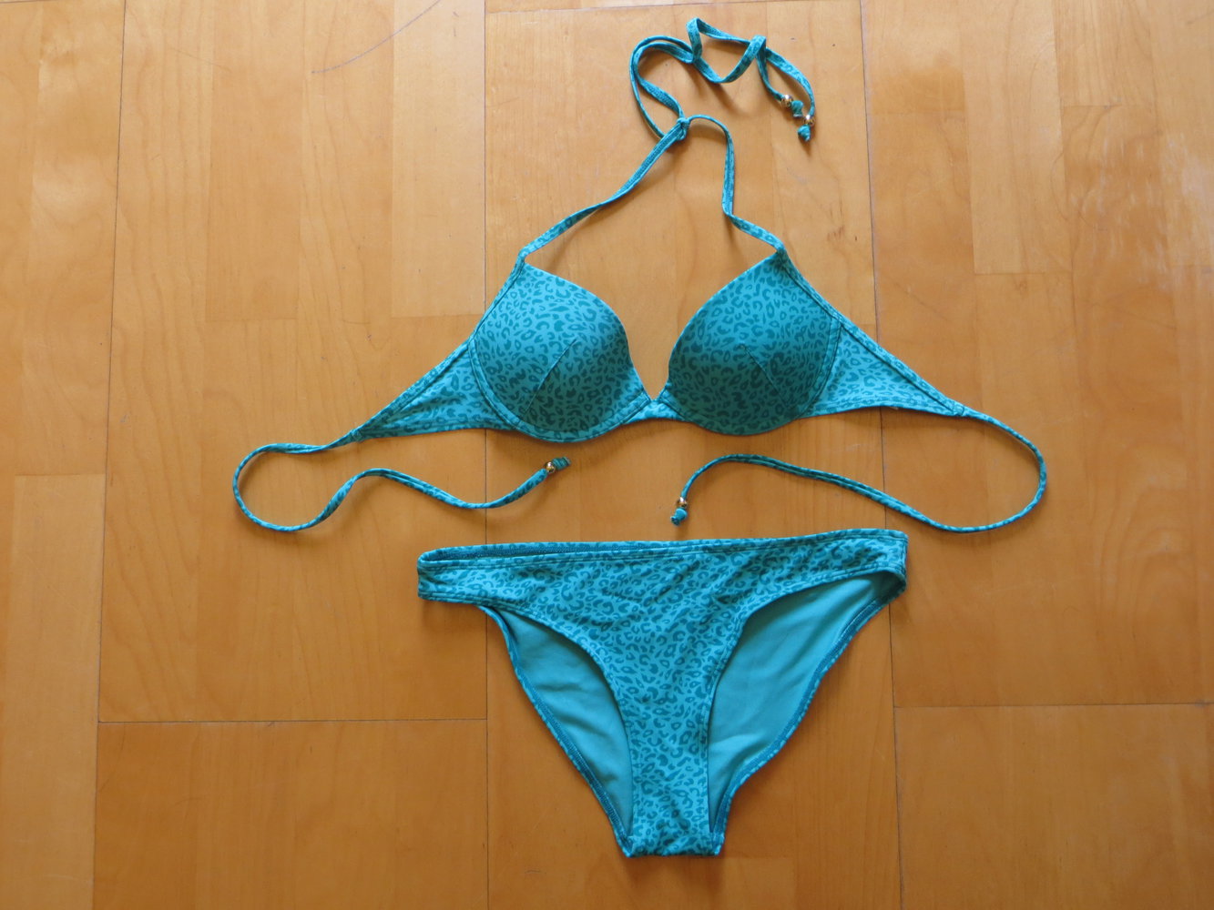 Süßer grüner Bikini von H&M Leo Muster 75A / 36