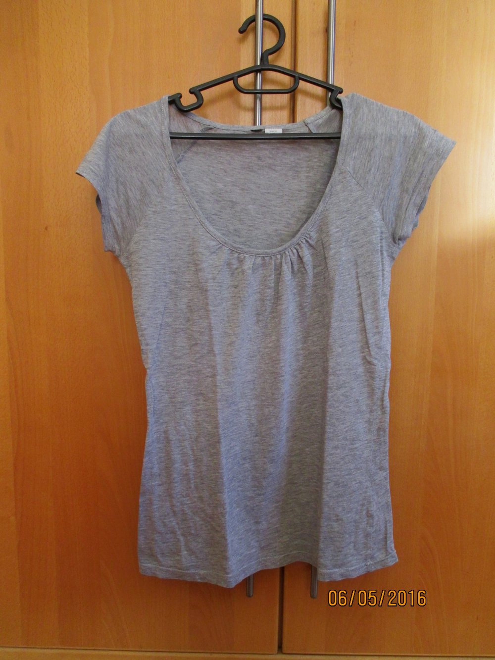 Graues Basic T-Shirt Gr. S