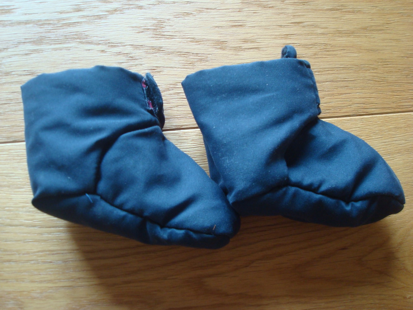 süße Wagenschuhe, Krabbelschuhe, Thermoschuhe, Babyschuhe Gr. 15