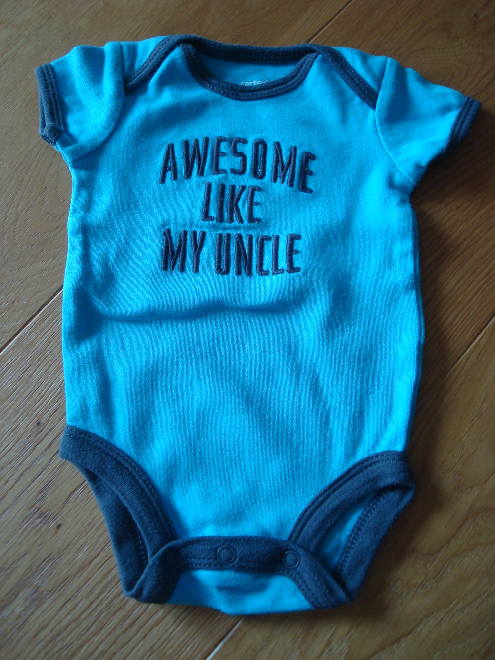 2 Kurzarmbodys für Babyjungen