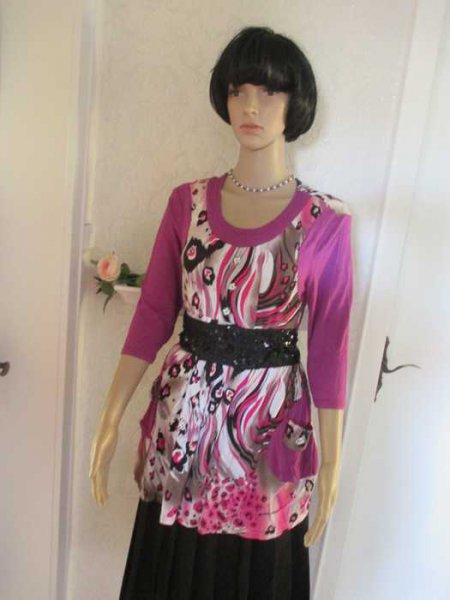 NEU Flower- Power Baby Doll Style DESIGNER Long T- Shirt Gr. 42- 44/ M- L bunt