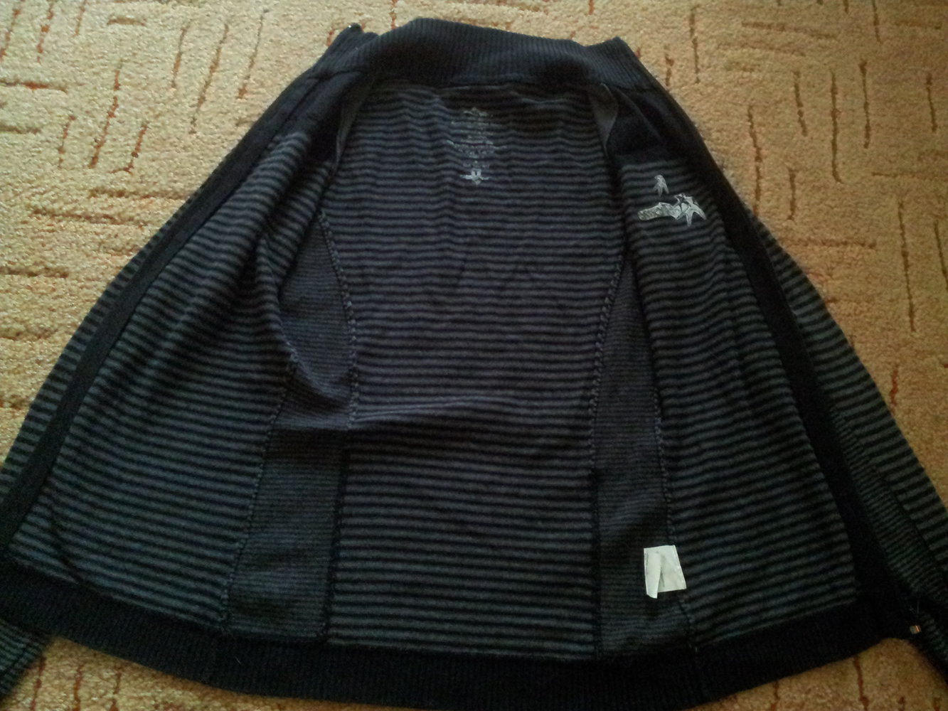 Sweat Jacke schwarz grau Streifen Timezone Gr. XS S Cut-Outs