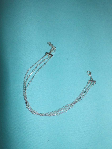Fußkettchen mit drei Ketten