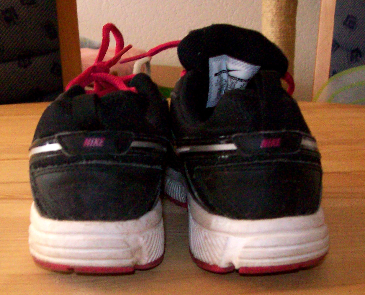 Nike dart- tolle Sportschuhe gr.33