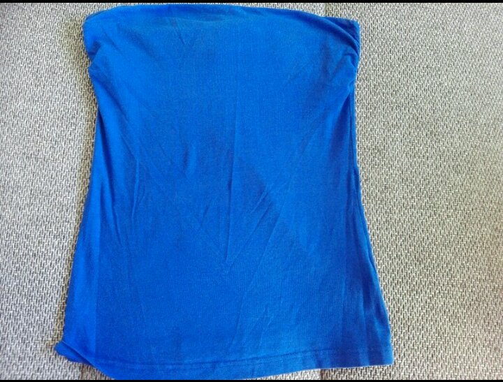 Schulterfreies Top Shirt. Größe S