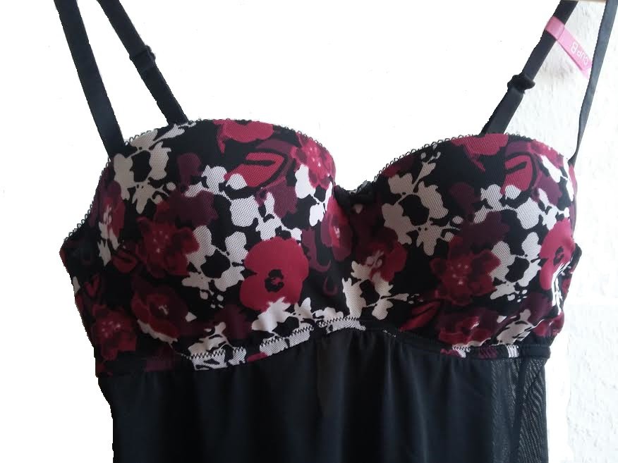 Sexy Nachtwäsche mit integriertem BH