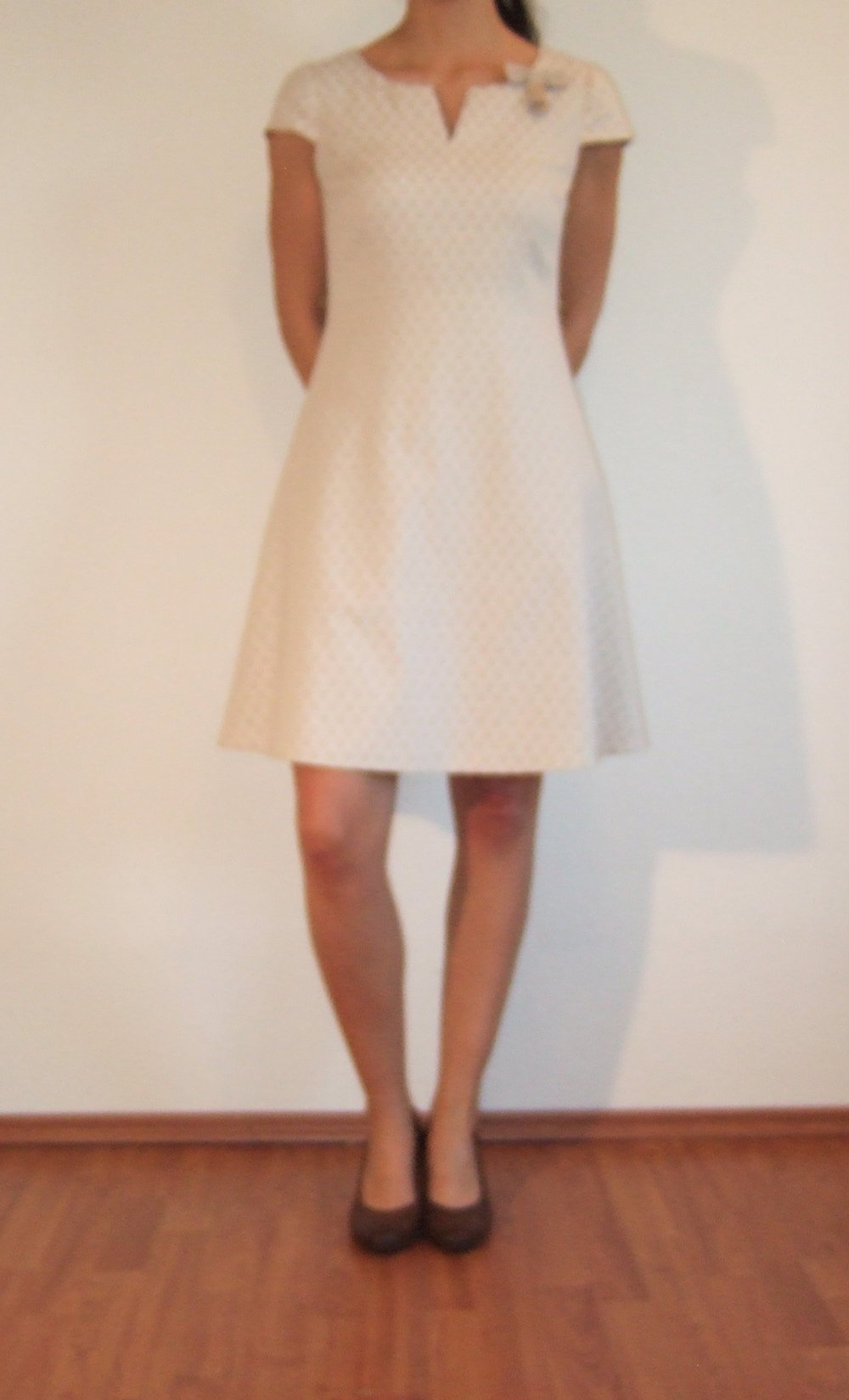 Süßes cremefarbenes Kleid von comma