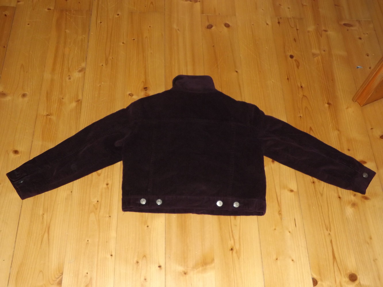 Gr-128-Cordjacke-wattiert-bordeaux-Schnitt-wie-Jeansjacke  