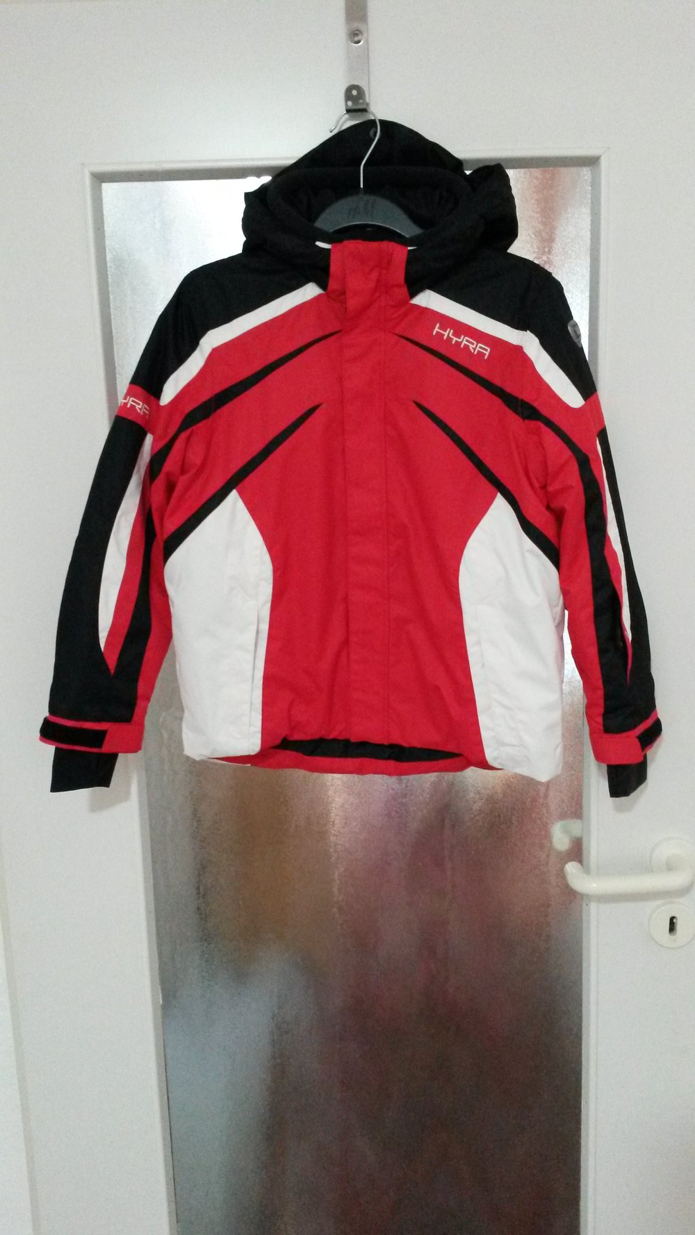 198. Neue Skijacke von Hyra, Gr. 140