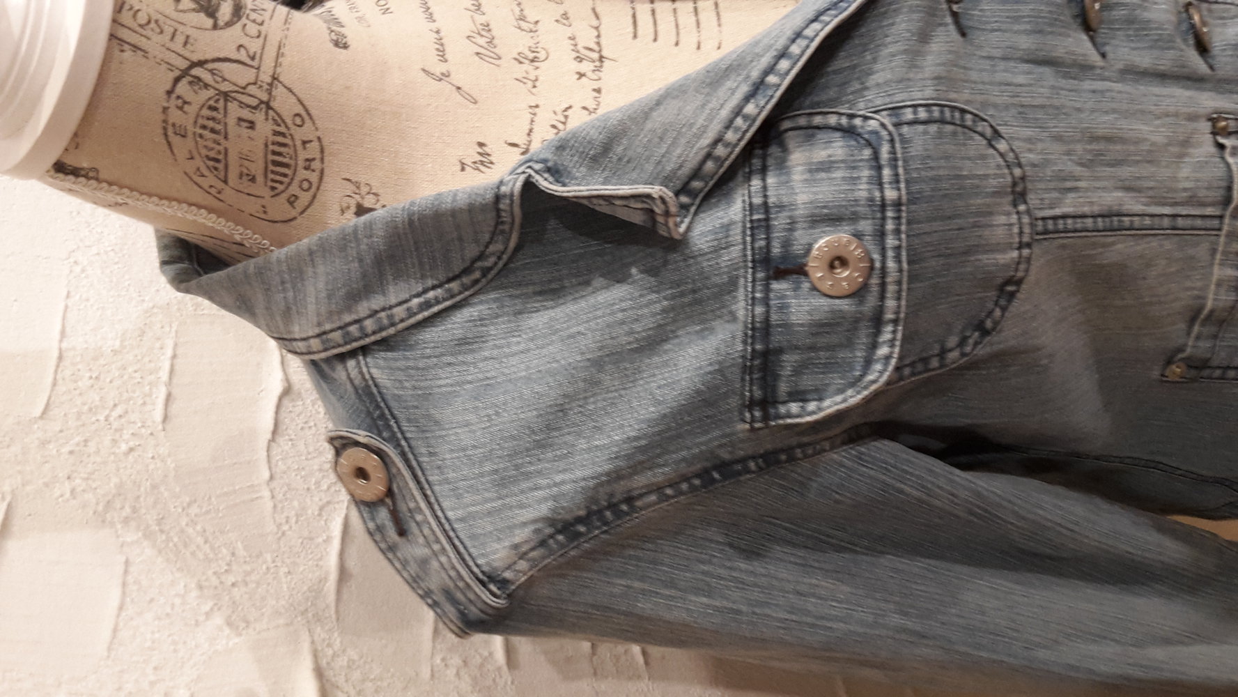 Jeansjacke Gr. 40/M Hellblau blau, viele Details, Sommer Frühling