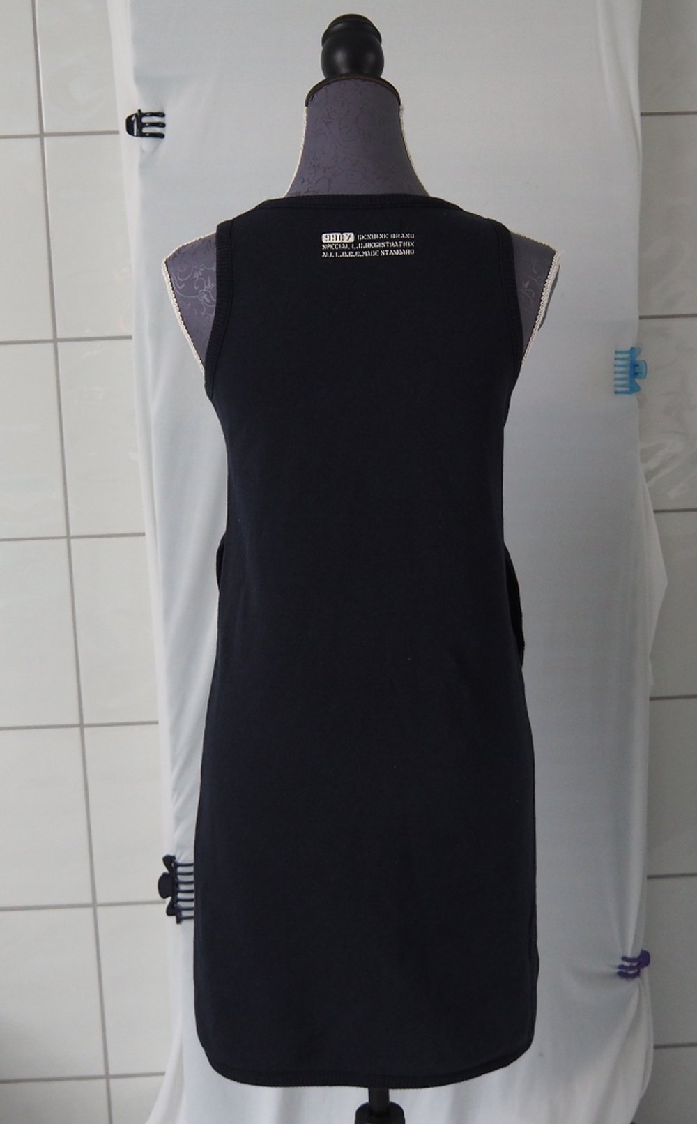 Knielanges dunkelblaues Herbstkleid/ Winterkleid mit Taschen Gr. 164