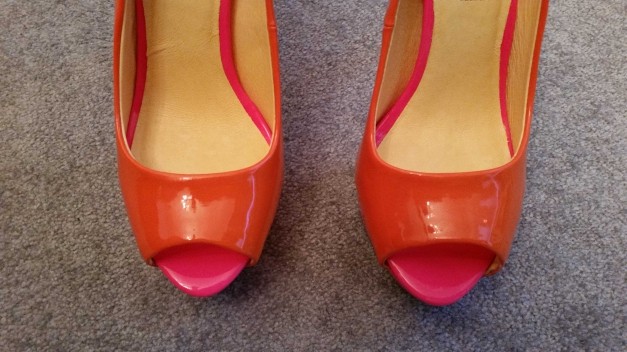  Orangene Pinke Buffalo Peeptoes