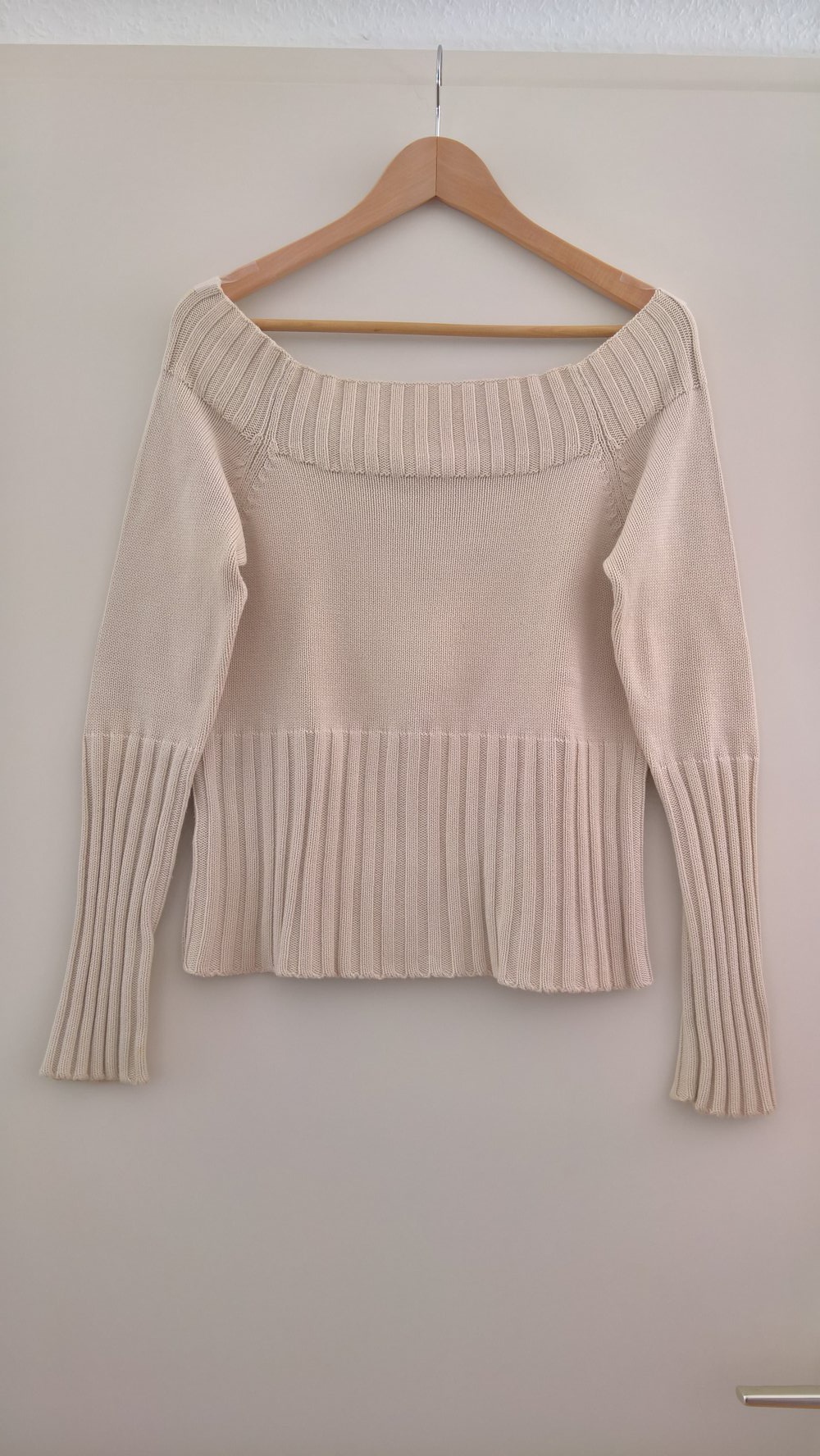 ungetragener Baumwollpullover von Mango