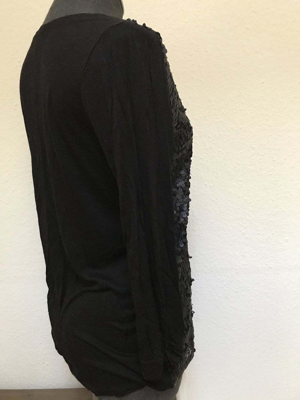 Schwarzes Paillettenoberteil 