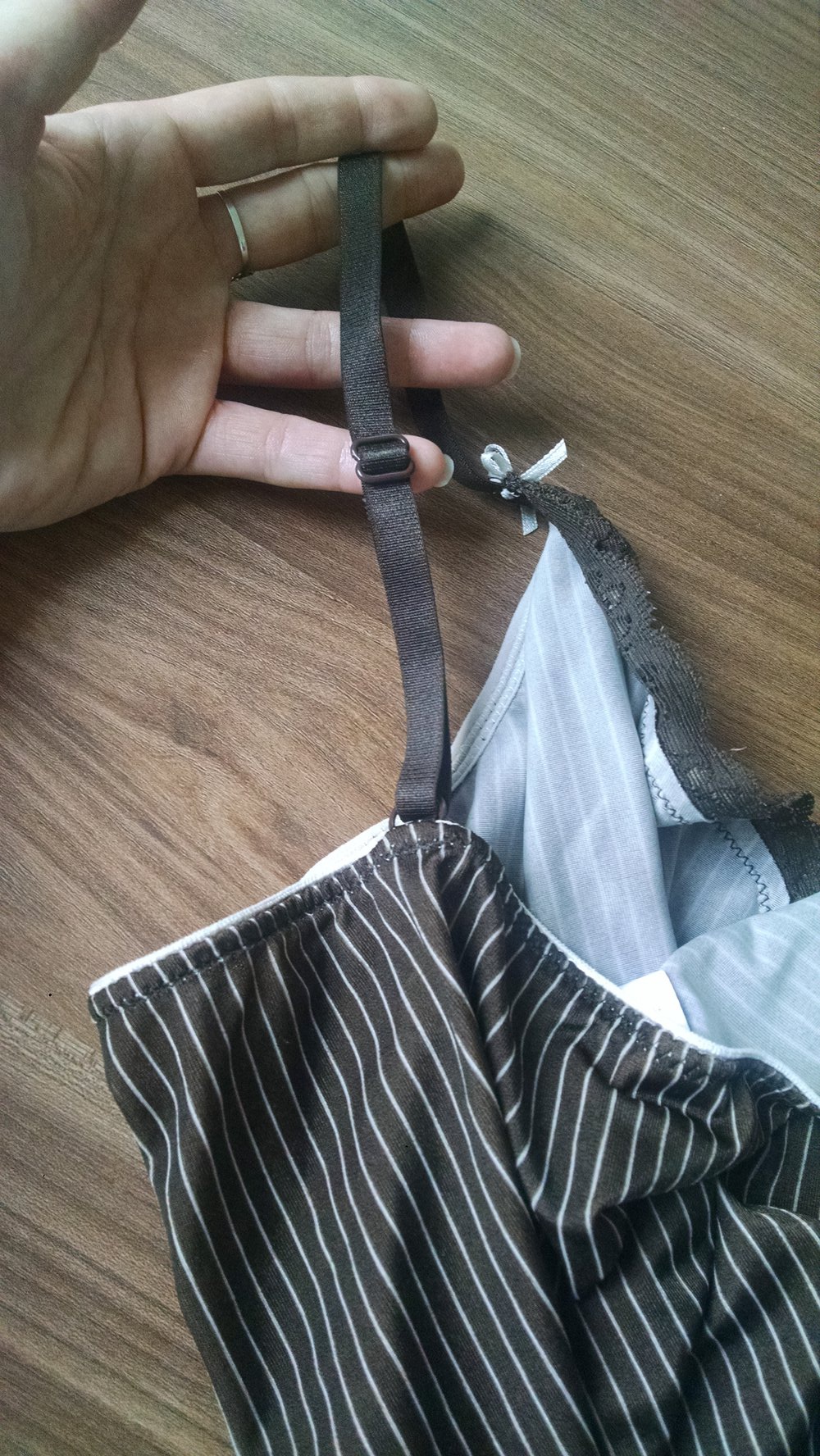 Gestreiftes Hemdchen Gr. M