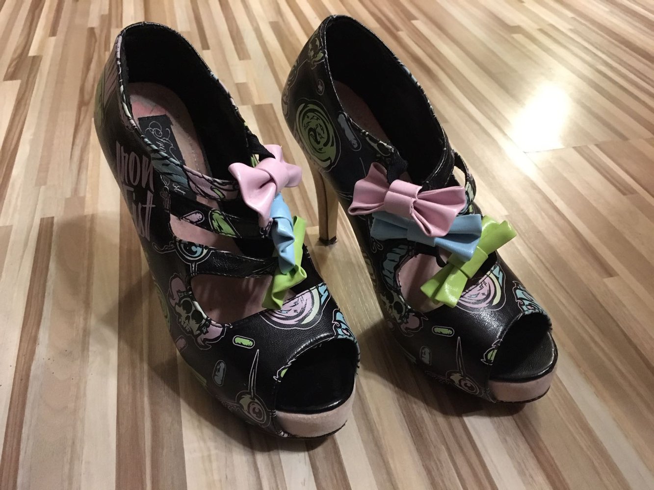 Iron fist killer cupcakes schleifen pumps