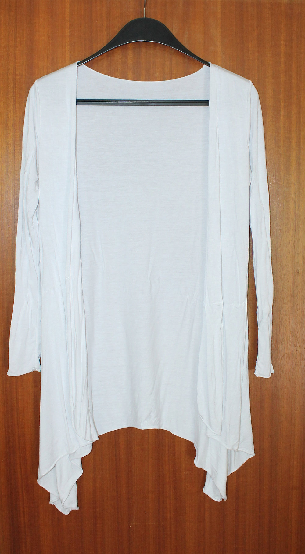 schöner, leichter cardigan in weiß