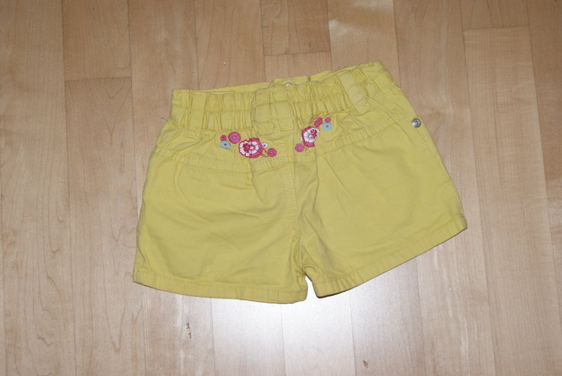 Süße Shorts Gr.92/98 mit Blumen