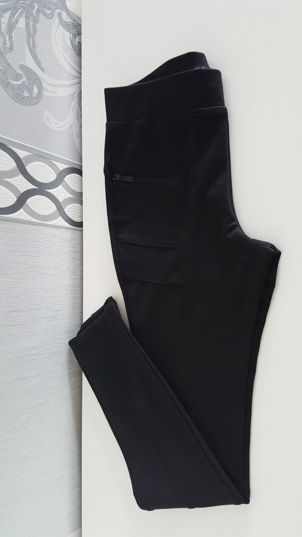 Stoff Leggings Hose Schwarz mit Reißverschlüssen ausgez. L - 38 / 40 Neu