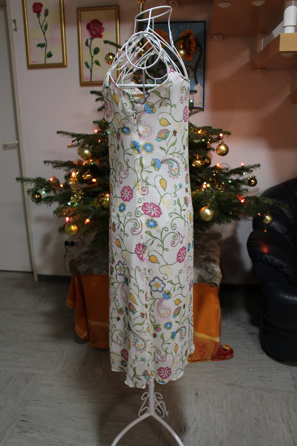 178. Trägerkleid mit Blümchenmotiv, Gr. 36