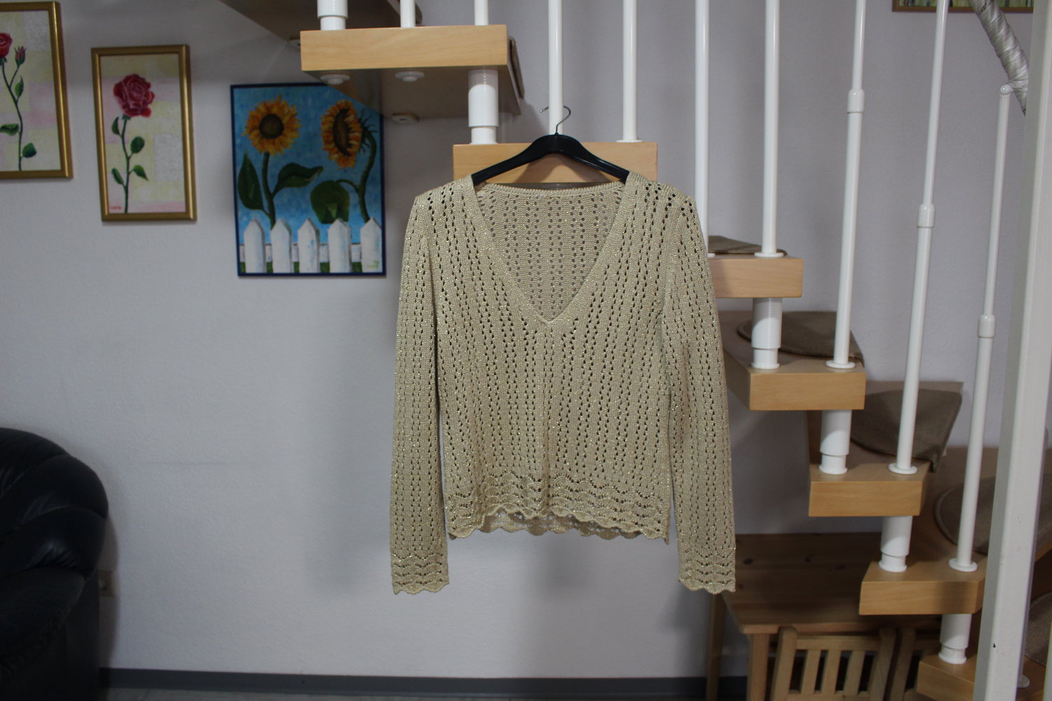 352. Festlicher Glitzer-Pullover von Heine, Gr. 40, beige
