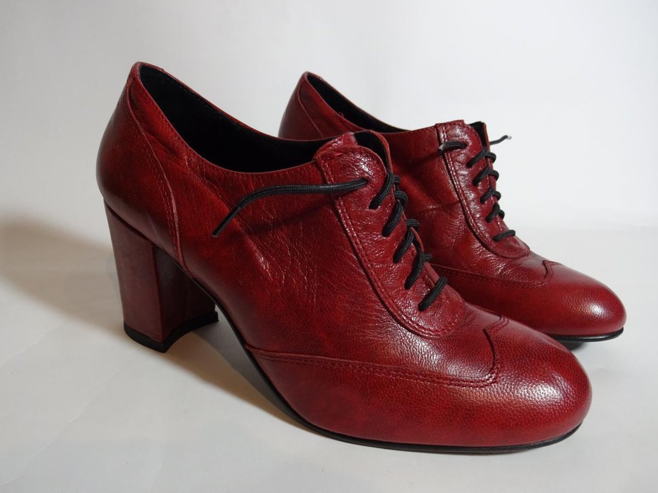 Rote Schnürpumps Italien Handarbeit Leder Blockabsatz Gr. 38 37/38