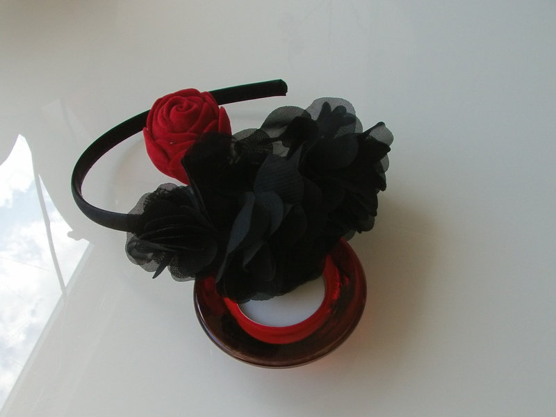 Haarreif mit Tüllblumen 