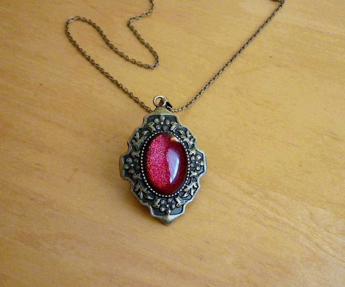 Kette Amulett weinrot Ornament Ethno Goa Gothic lang Rot Bronze Antik Jugendstil