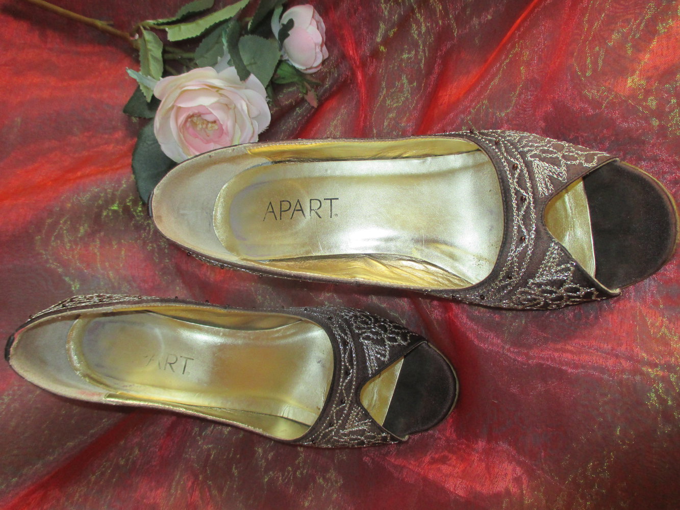 NEUw * Boho * Folklore * Trachten * Glitzer * Perlen- Stickerei * Peep Toes * High Heels * Pumps * Sandaletten * Schuhe 