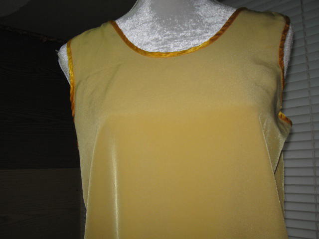 *** Seidenartiges Top ***