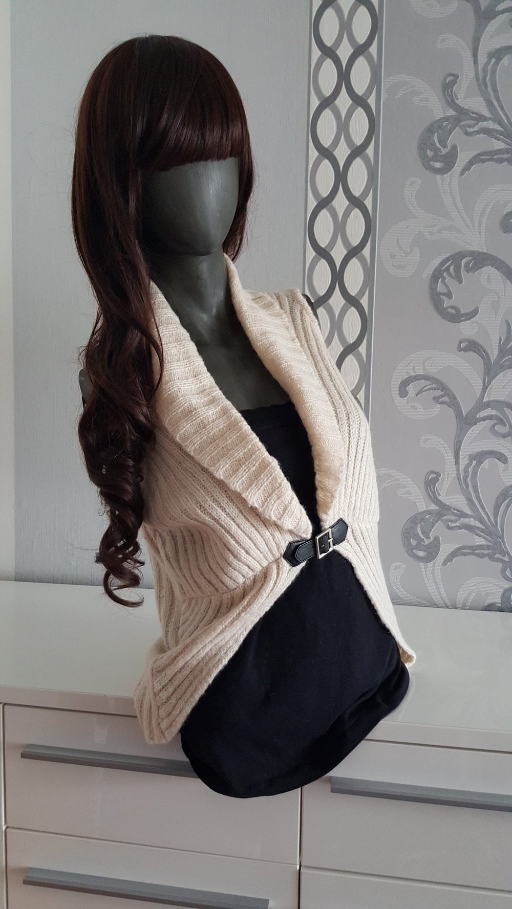 Warme Weste Creme mit Schnalle L 40 auch 38 M