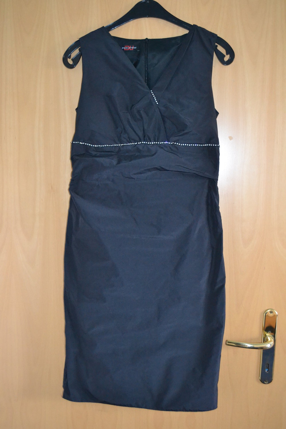 Cocktailkleid, Abendkleid, schwarzes Kleid mit Strassverzierung, Taftkleid, das kleine Schwarze, Unikat