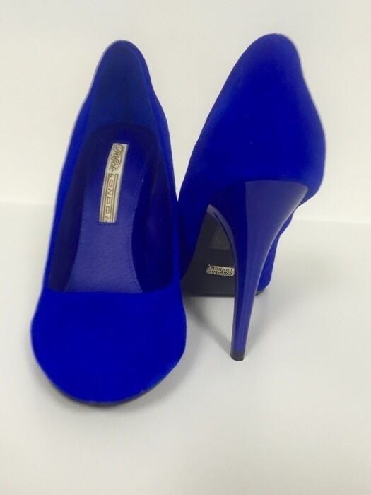 Neue ungetragene Buffalo Pumps blau