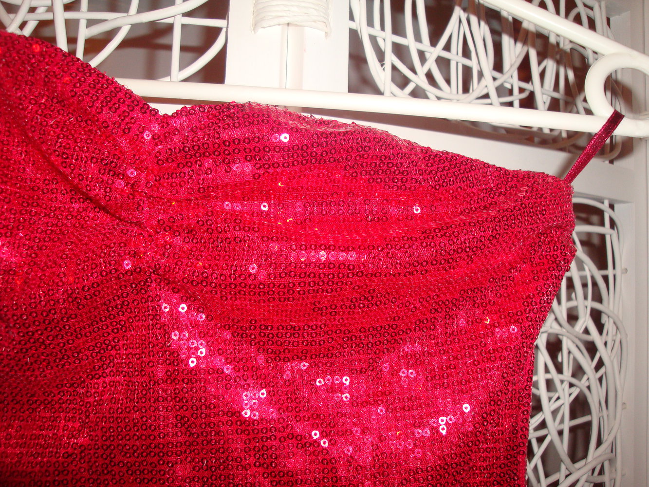 schulterfreies Paillettentop