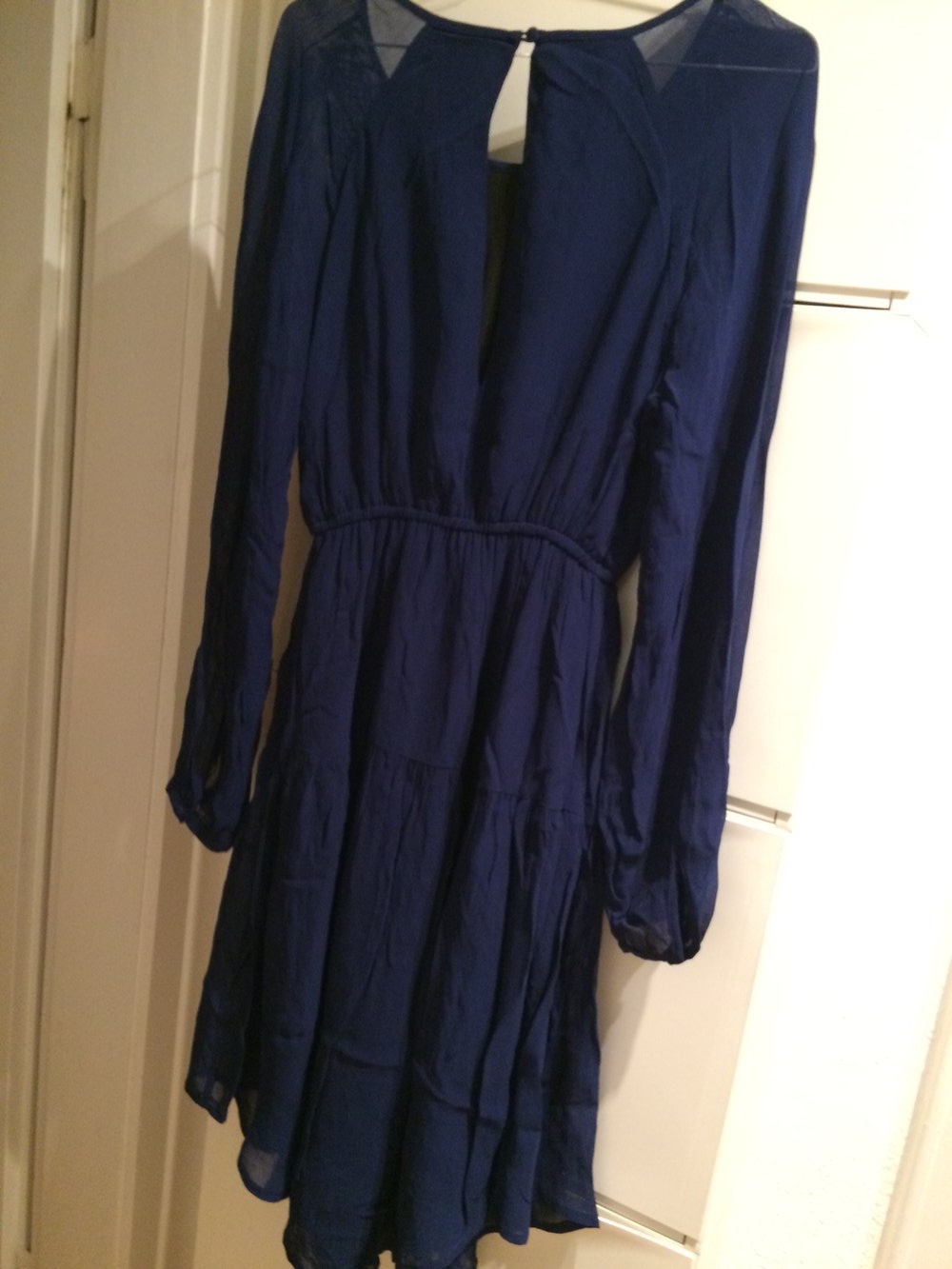 perlenbesticktes mehrlagiges Kleid 